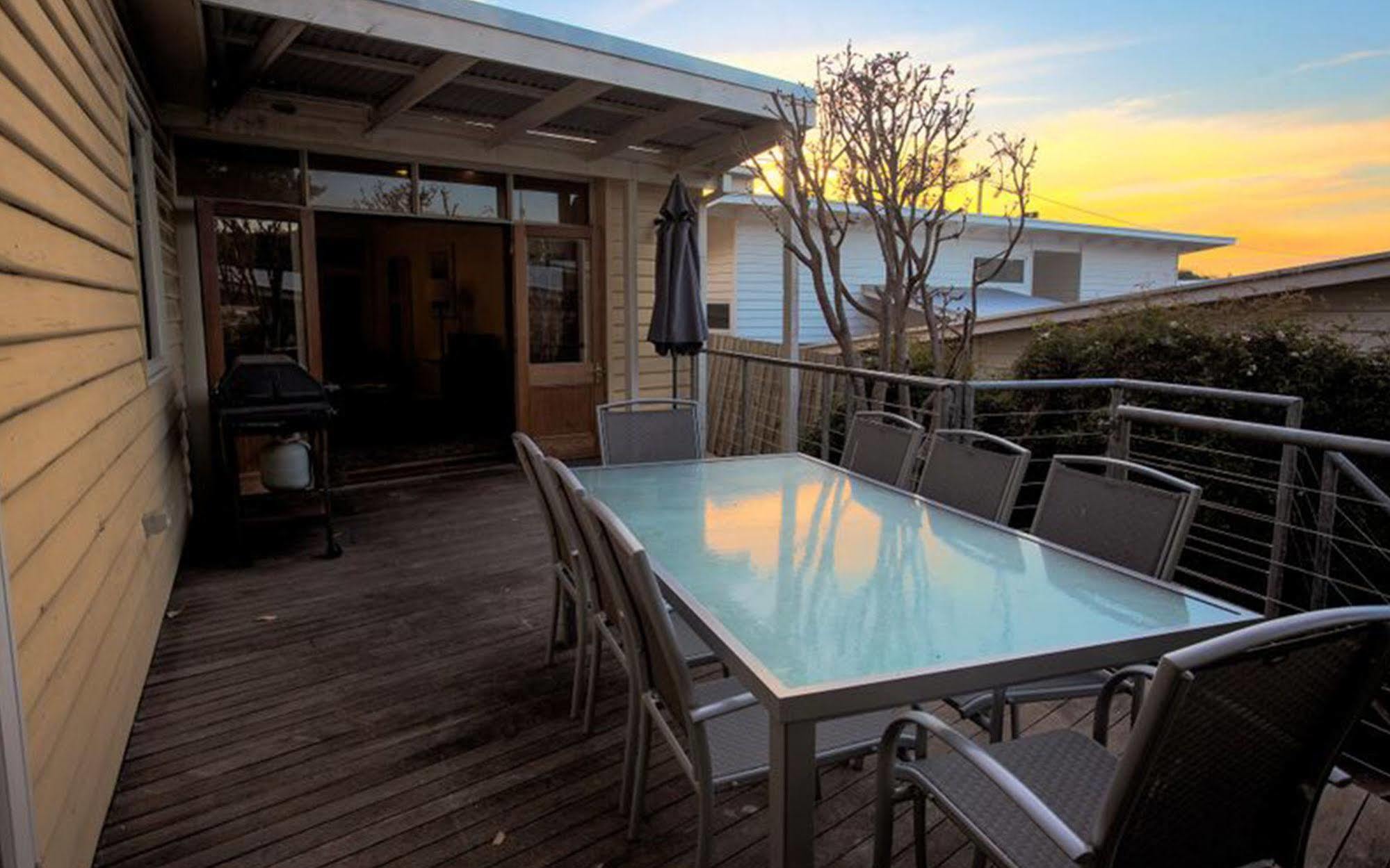 Point Lonsdale Holiday Apartments (Adults Only) Queenscliff Exterior photo