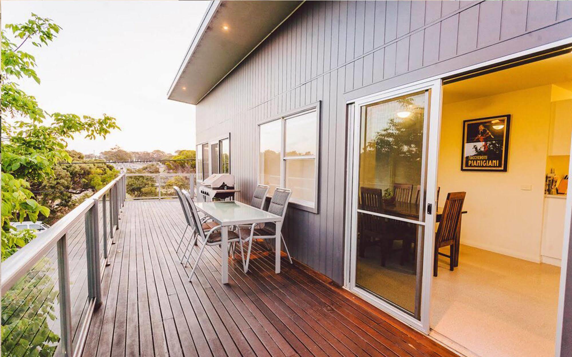 Point Lonsdale Holiday Apartments (Adults Only) Queenscliff Exterior photo